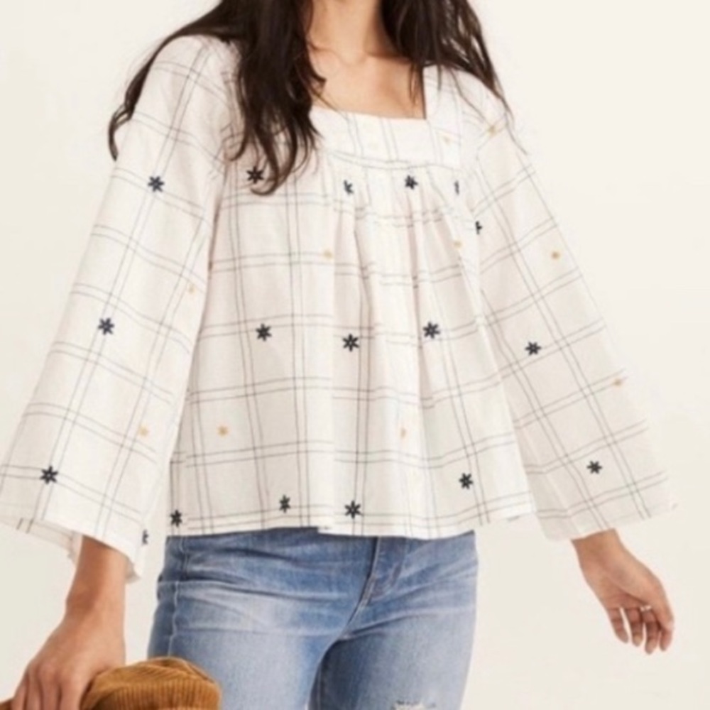 Madewell Embroidered floral blouse top size small